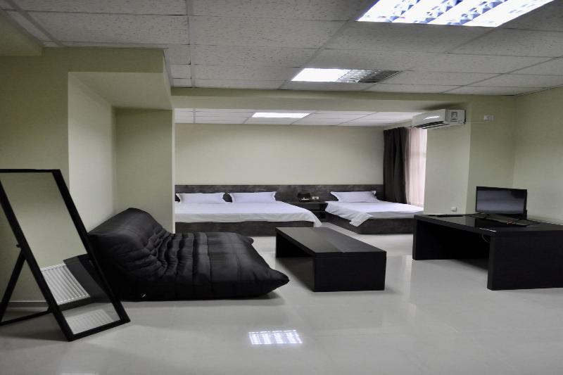 Tiflis Avlabari Hotel Екстериор снимка